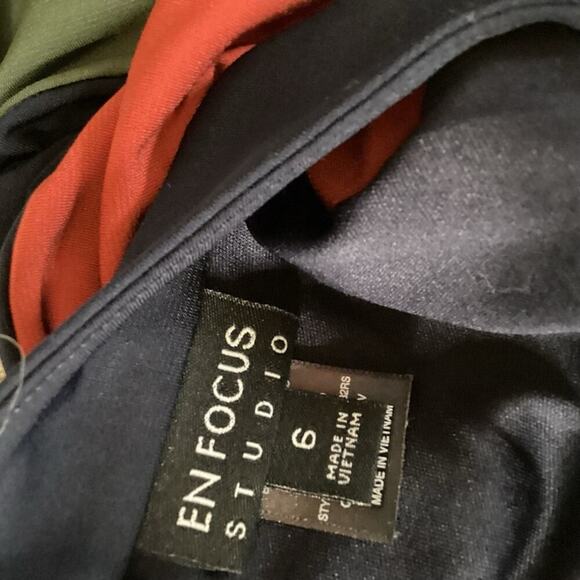 ENFOCUS STUDIO COLOR BLOCK DRESS SIZE 6 - Picture 3 of 7